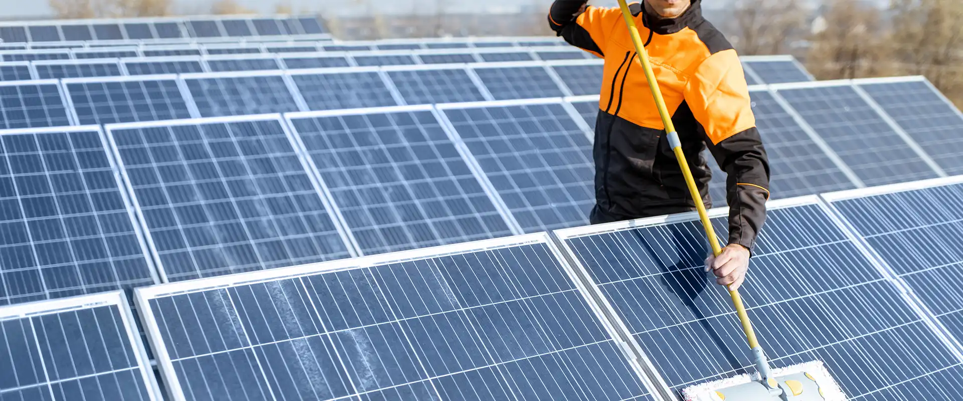 reinigung-solarpanels